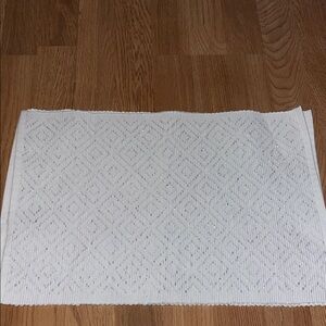 Set of 2 White Textured Placemats